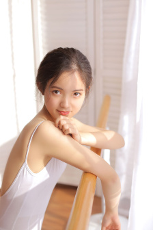 曜给西施焯的脸红
